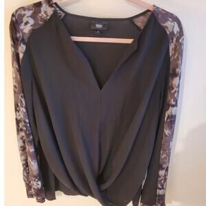 Elegant Twist Front Draped Blouse Size Large Black Purple Mossimo Supply Company
